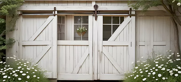 Rear Barn Door Repair in Intola, ON